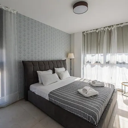 Carina Luxury Dps02 Protaras